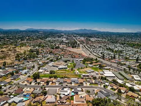View/Area - 320 James St, Escondido, CA 92027 photo 12 of 13
