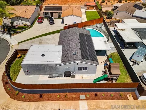 View/Area - 320 James St, Escondido, CA 92027 photo 3 of 13