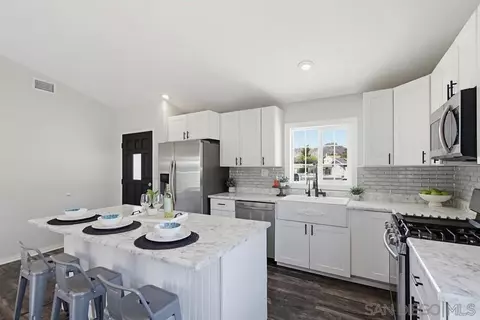 Kitchen - 320 James St, Escondido, CA 92027 photo 1 of 3