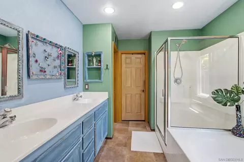 Bath - 3880 Arista Way, Oceanside, CA 92058 photo 1 of 3