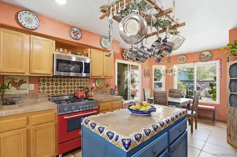 Kitchen - 3880 Arista Way, Oceanside, CA 92058 photo 1 of 2