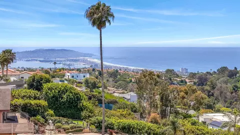 View/Area - 6432 Cardeno Dr, La Jolla, CA 92037 photo 2 of 10