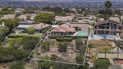 View/Area - 6432 Cardeno Dr, La Jolla, CA 92037 photo 4 of 10