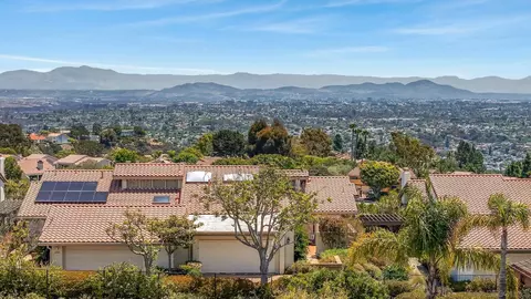 View/Area - 6432 Cardeno Dr, La Jolla, CA 92037 photo 7 of 10