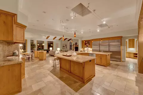 Kitchen - 14425 Cheyenne Trl, Poway, CA 92064 photo 1 of 9