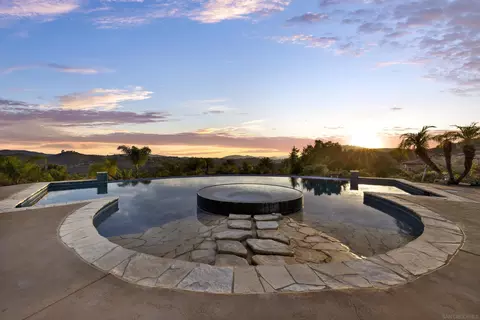 14425 Cheyenne Trl, Poway, CA 92064