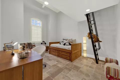 Bedroom - 14425 Cheyenne Trl, Poway, CA 92064 photo 3 of 6