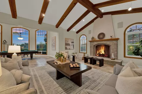 Living - 14425 Cheyenne Trl, Poway, CA 92064 photo 3 of 8