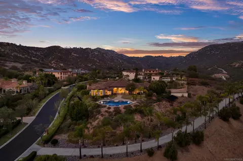 View/Area - 14425 Cheyenne Trl, Poway, CA 92064 photo 1 of 8