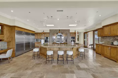 Kitchen - 14425 Cheyenne Trl, Poway, CA 92064 photo 3 of 9