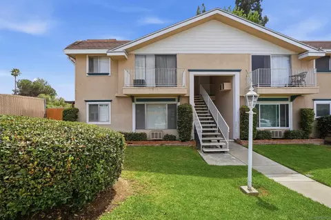 4540 Maple #145, La Mesa, CA 91941 photo 2