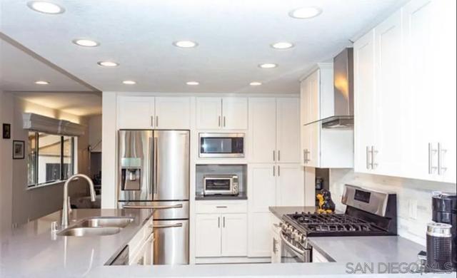 1033 Loma Portal, El Cajon, CA 92020