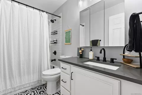 Bath - 506 Canyon Dr #72, Oceanside, CA 92054 photo 4 of 5