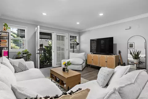 Living - 506 Canyon Dr #72, Oceanside, CA 92054 photo 4 of 5