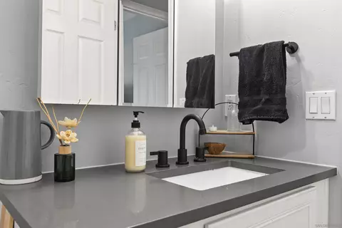 Bath - 506 Canyon Dr #72, Oceanside, CA 92054 photo 5 of 5