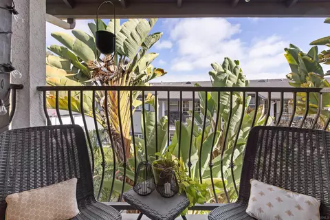 Exterior - 506 Canyon Dr #72, Oceanside, CA 92054 photo 7 of 10