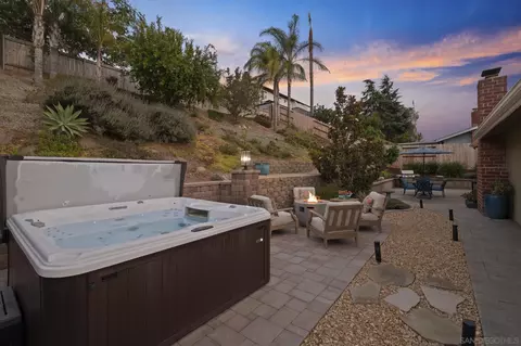 12623 Mustang Dr, Poway, CA 92064 photo 2
