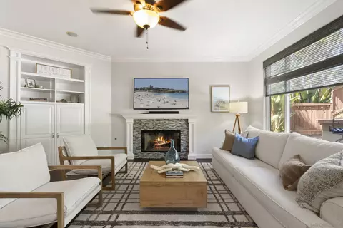Living - 7312 Binnacle Dr, Carlsbad, CA 92011 photo 3 of 8