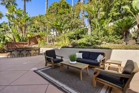7312 Binnacle Dr, Carlsbad, CA 92011