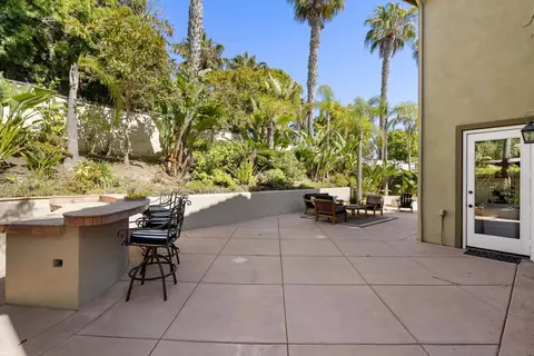 Exterior - 7312 Binnacle Dr, Carlsbad, CA 92011 photo 5 of 15