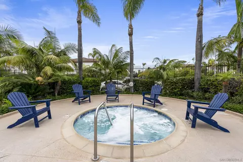 Exterior - 7312 Binnacle Dr, Carlsbad, CA 92011 photo 14 of 15