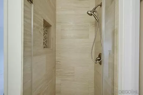 Bath - 13221 Westmark #28, Poway, CA 92064 photo 4 of 8