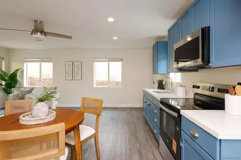 2403 Torrejon, Carlsbad, CA 92009 photo 27