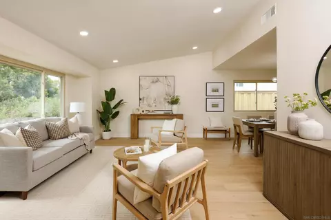 2403 Torrejon, Carlsbad, CA 92009 photo 2