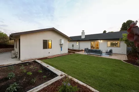2403 Torrejon, Carlsbad, CA 92009 photo 34
