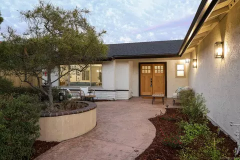 2403 Torrejon, Carlsbad, CA 92009 photo 6