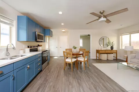 2403 Torrejon, Carlsbad, CA 92009 photo 4