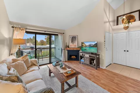 12245 Carmel Vis #290, San Diego, CA 92130