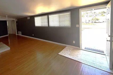 12923 Slack St, Poway, CA 92064 photo 3
