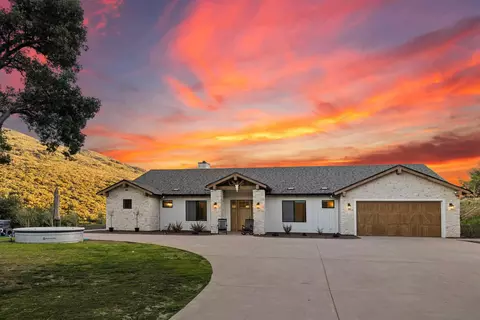 9452 Tecate Cypress Trl, Descanso, CA 91916