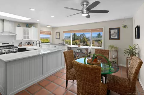 Dining - 952 W 5th Ave, Escondido, CA 92025 photo 1 of 2