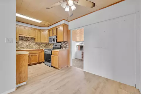 Entry Way - 4580 Terry Ln, La Mesa, CA 91942 photo 1 of 1