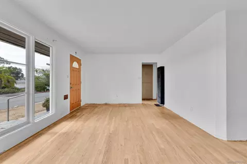 Living - 4580 Terry Ln, La Mesa, CA 91942 photo 4 of 5