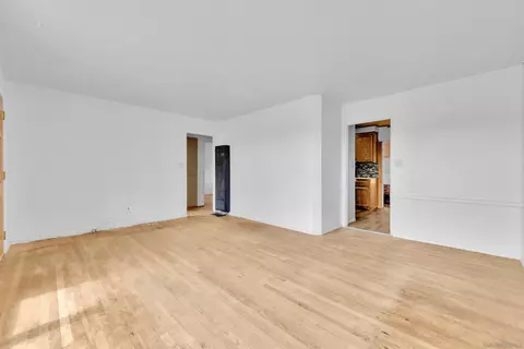Living - 4580 Terry Ln, La Mesa, CA 91942 photo 3 of 5