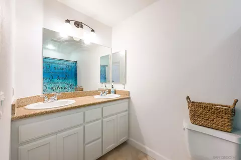 Bath - 11968 Demi Lee Ln, Lakeside, CA 92040 photo 3 of 3