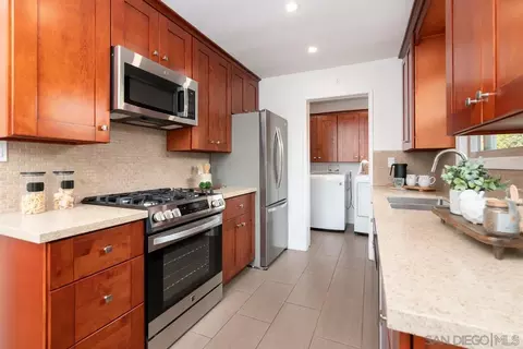 Kitchen - 8545 Porter Hill Ter, La Mesa, CA 91942 photo 2 of 3
