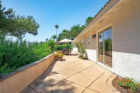 Exterior - 2650 Sunset Hls, Escondido, CA 92025 photo 3 of 13