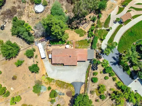 View/Area - 2650 Sunset Hls, Escondido, CA 92025 photo 8 of 8