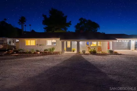 Exterior - 2650 Sunset Hls, Escondido, CA 92025 photo 12 of 13