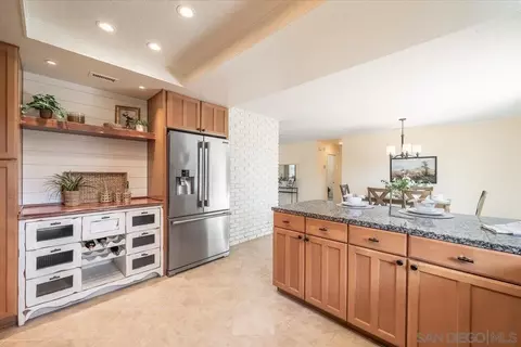Kitchen - 2650 Sunset Hls, Escondido, CA 92025 photo 3 of 4