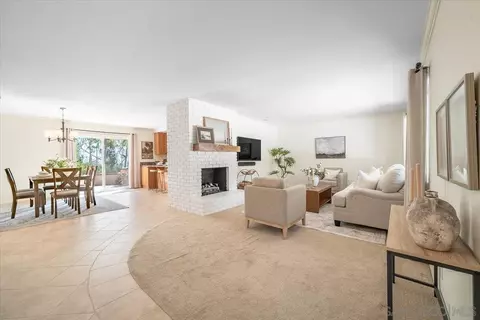 Living - 2650 Sunset Hls, Escondido, CA 92025 photo 1 of 3