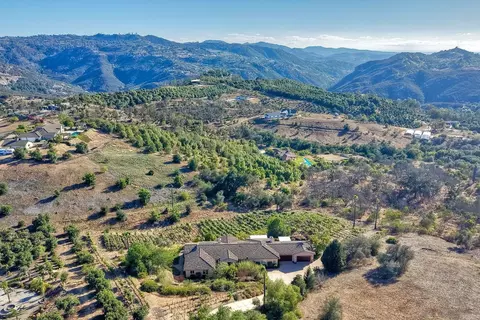 30388 Castlecrest, Valley Center, CA 92082