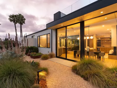 5414 Castle Hls, San Diego, CA 92109