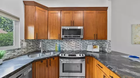 Kitchen - 3533 Cedarbridge Way, Carlsbad, CA 92010 photo 5 of 7