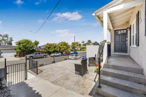 1735 Froude St, San Diego, CA 92107