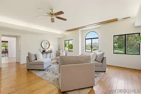 Living - 17844 Joyas Ct, Poway, CA 92064 photo 9 of 9